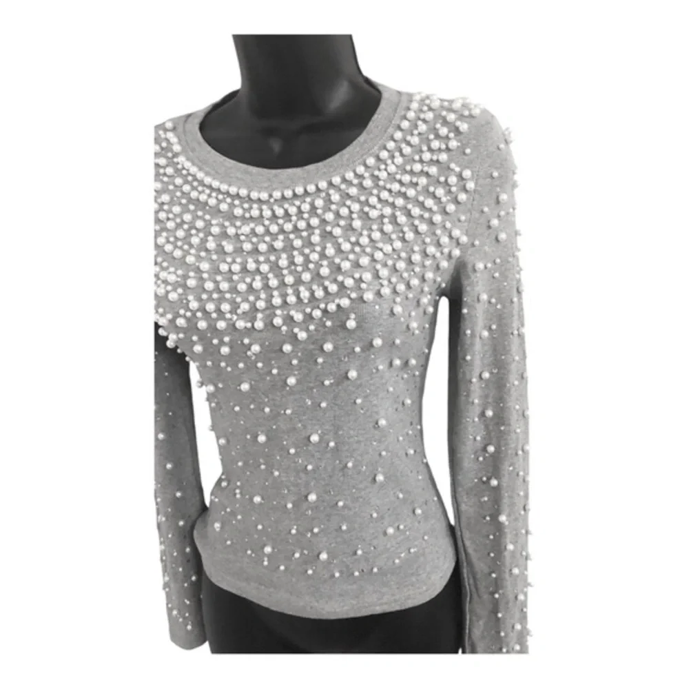 Beautiful Stunning pearl beaded gray long sleeve sweater knit top size small new